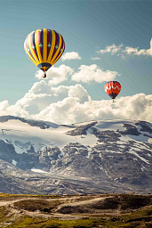Картина «Воздушные шары в горах»