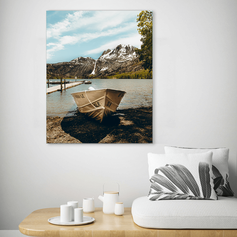 Картина «Озеро и лодка в горах»