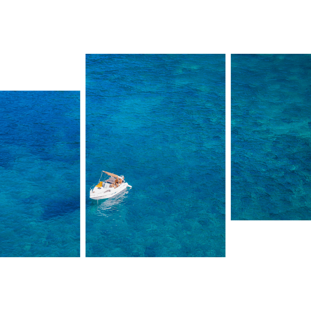 Лодка в открытом океане 2