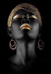 Африканка в золоте