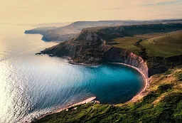 Картина «Горы и море»